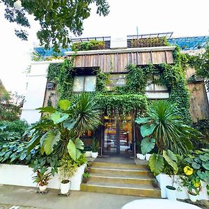 Cabins By Eco Hotel Tagaytay